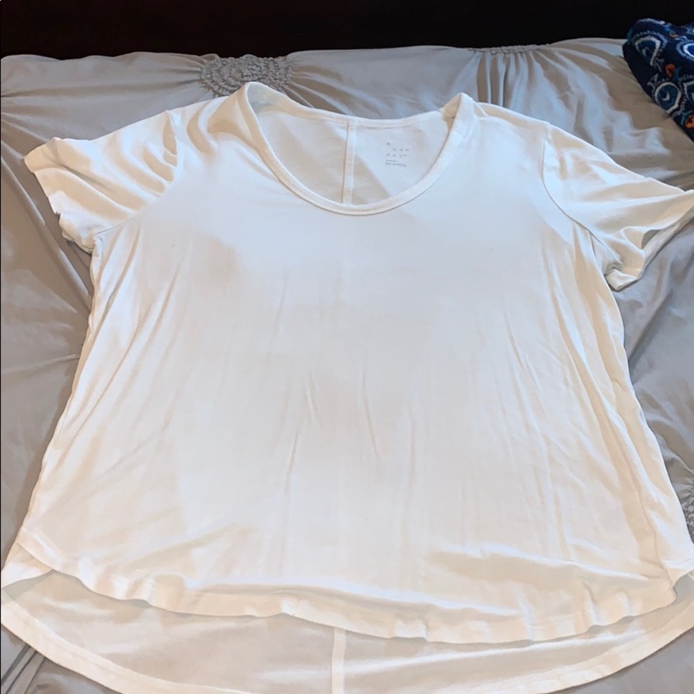 White t shirt